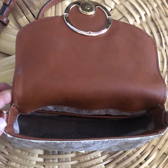 💌 SOLD 💌 Authentic Michael Kors Bag - Picture 3 of 5